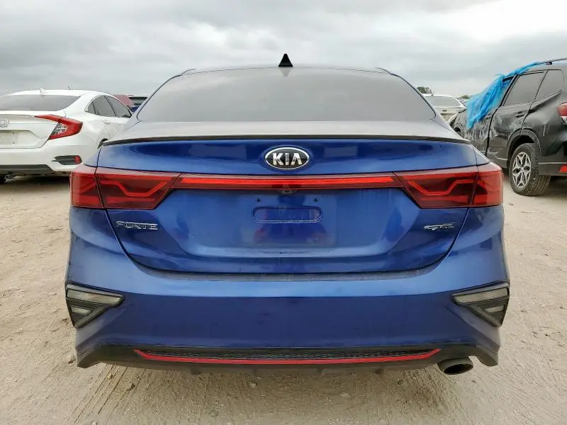 2021 KIA FORTE GT LINE  