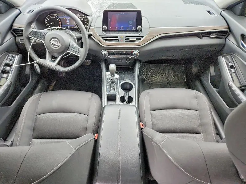 2023 NISSAN ALTIMA SV  