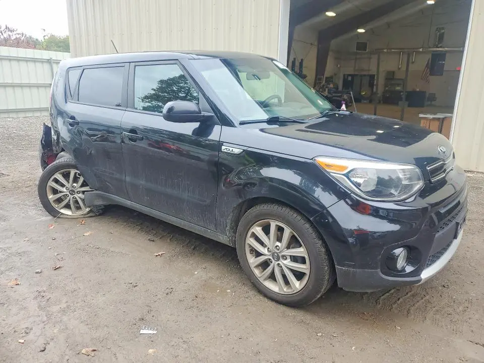 2017 KIA SOUL +  