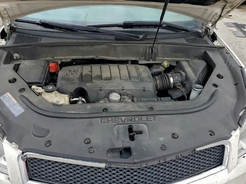 2011 CHEVROLET TRAVERSE LT  