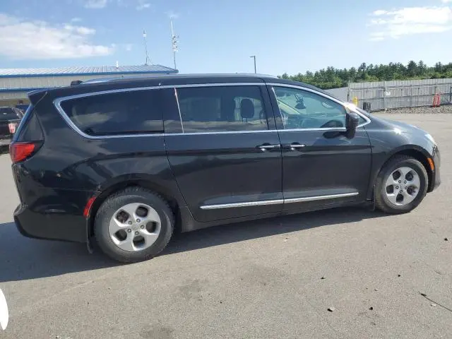 2017 CHRYSLER PACIFICA TOURING L PLUS  