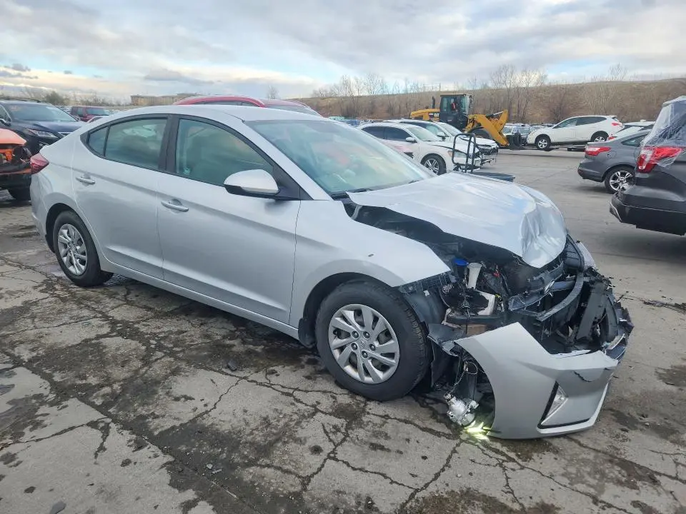 2019 HYUNDAI ELANTRA SE  