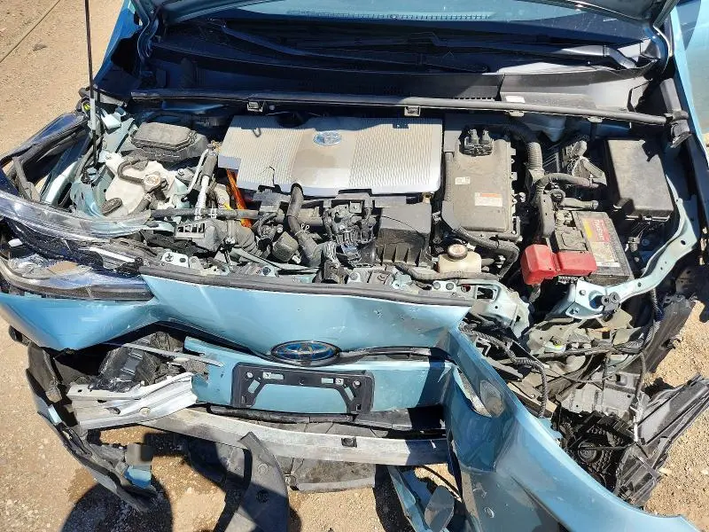 2021 TOYOTA PRIUS LE  