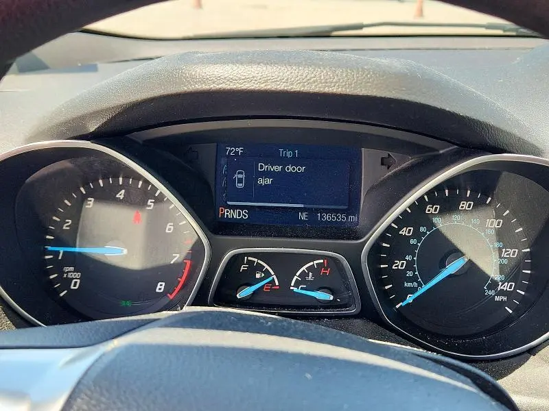 2015 FORD ESCAPE SE  