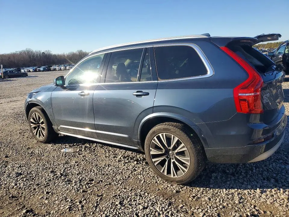 2022 VOLVO XC90 T6 MOMENTUM  