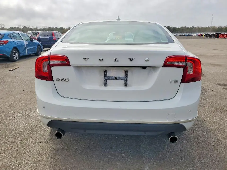 2013 VOLVO S60 T5  