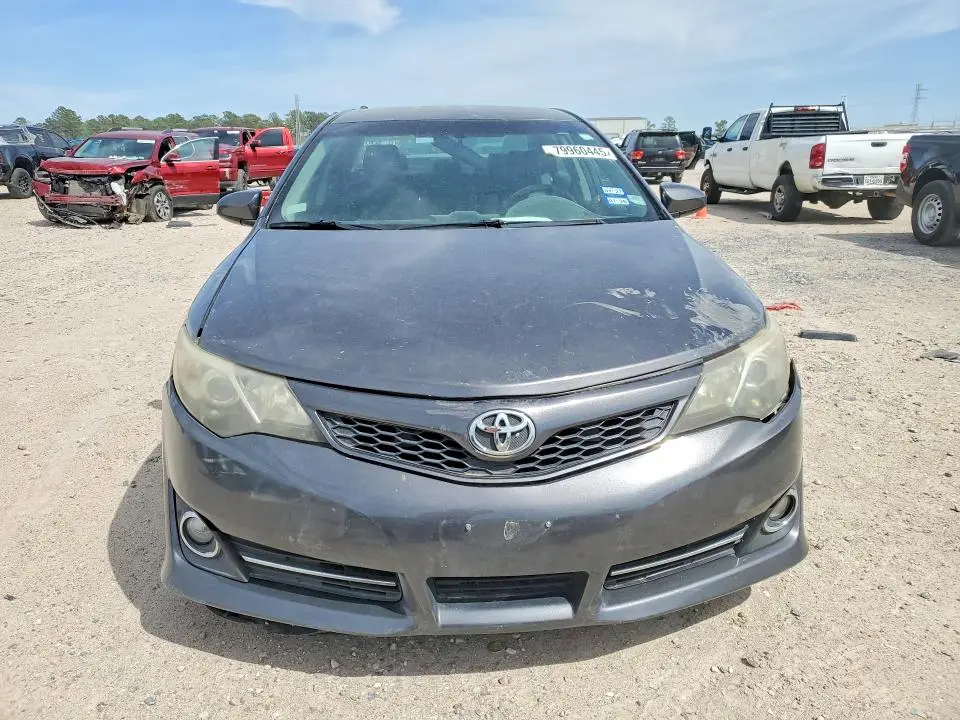 2012 TOYOTA CAMRY SE  