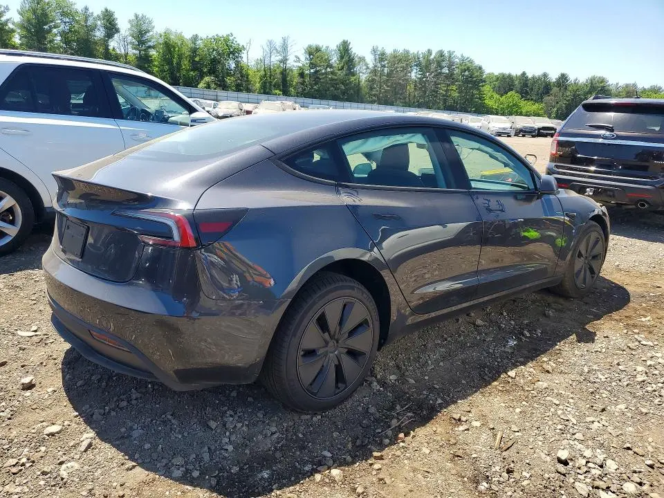 2026 TESLA MODEL 3   
