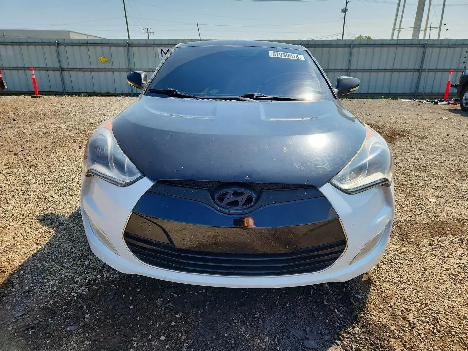 2013 HYUNDAI VELOSTER BASE  