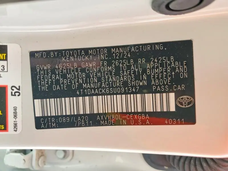 2025 TOYOTA CAMRY XLE  