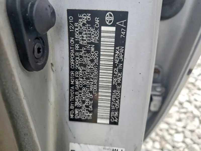 2011 TOYOTA COROLLA LE  