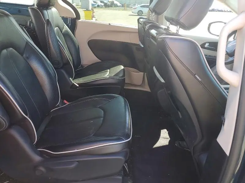 2023 CHRYSLER PACIFICA HYBRID LIMITED  