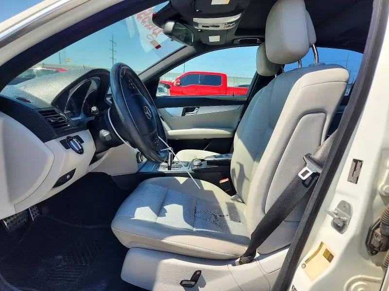2010 MERCEDES-BENZ C 300  