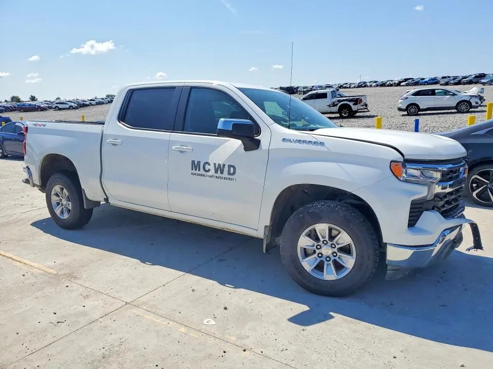 2023 CHEVROLET SILVERADO K1500 LT  
