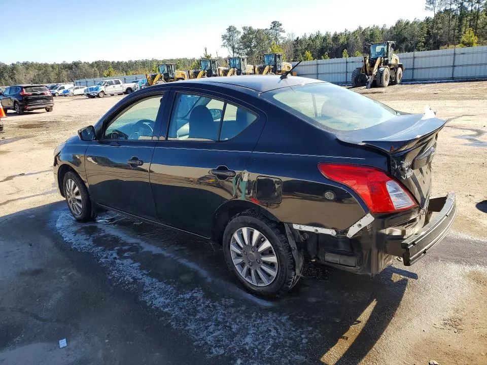 2017 NISSAN VERSA S  