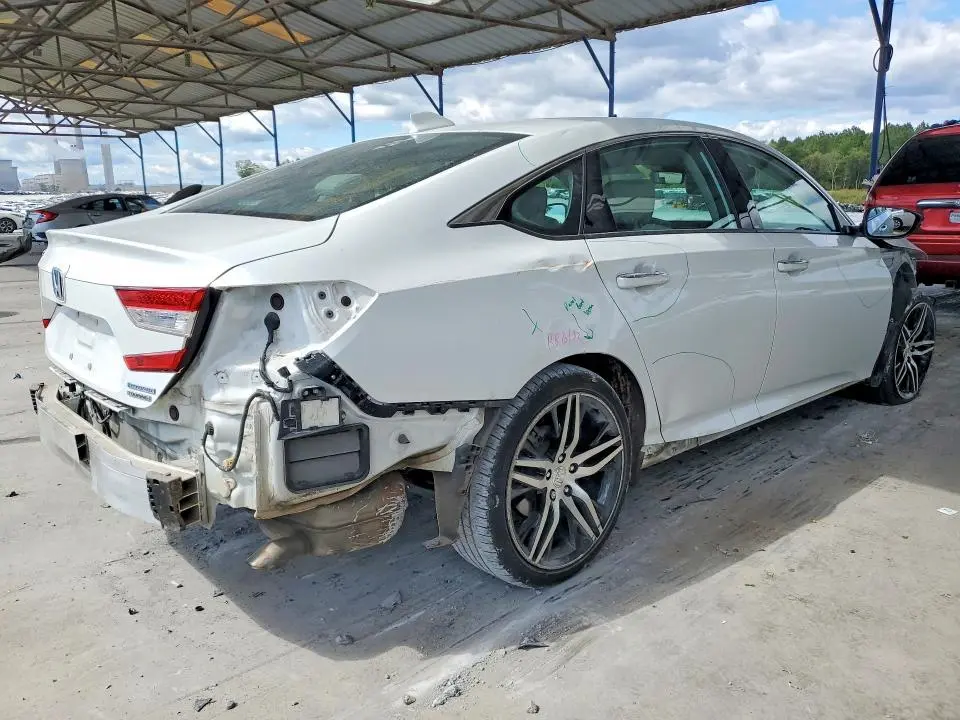 2022 HONDA ACCORD TOURING HYBRID  