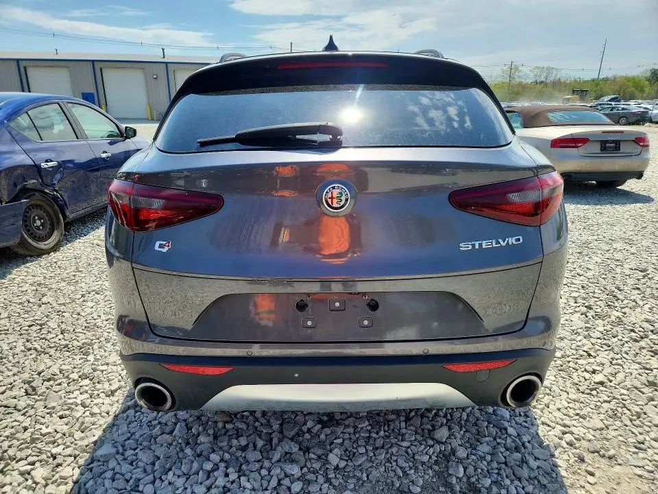 2018 ALFA ROMEO STELVIO SPORT  