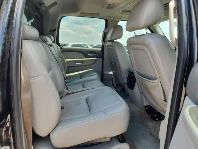 2011 CHEVROLET AVALANCHE LT  