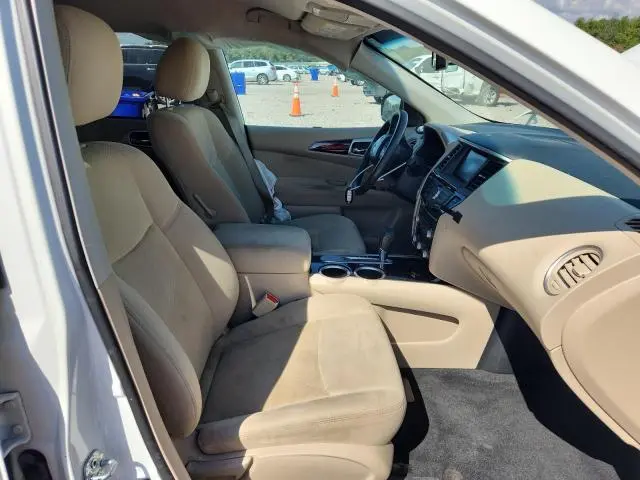 2016 NISSAN PATHFINDER SV  