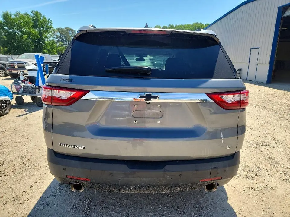 2020 CHEVROLET TRAVERSE LT  