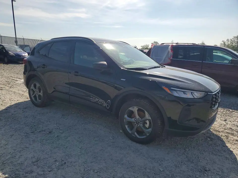 2025 FORD ESCAPE ST LINE  