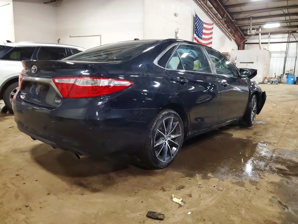 2015 TOYOTA CAMRY XSE  