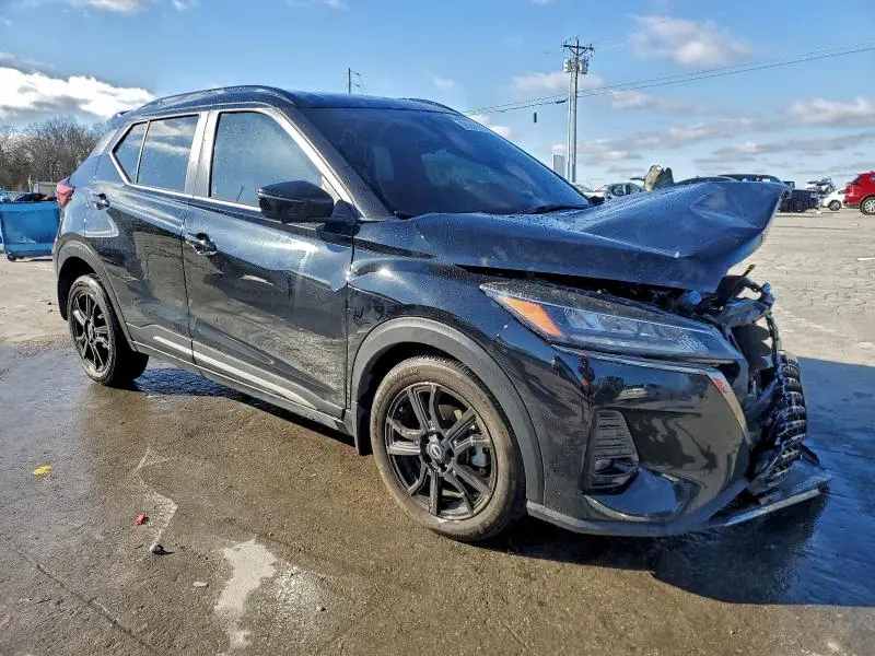 2024 NISSAN KICKS SR  