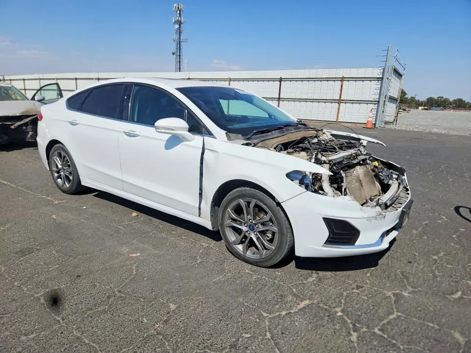 2020 FORD FUSION SEL  