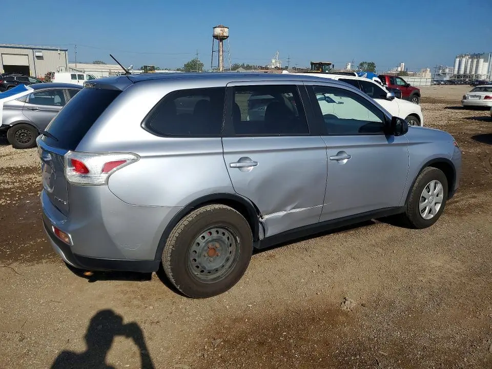 2015 MITSUBISHI OUTLANDER ES  
