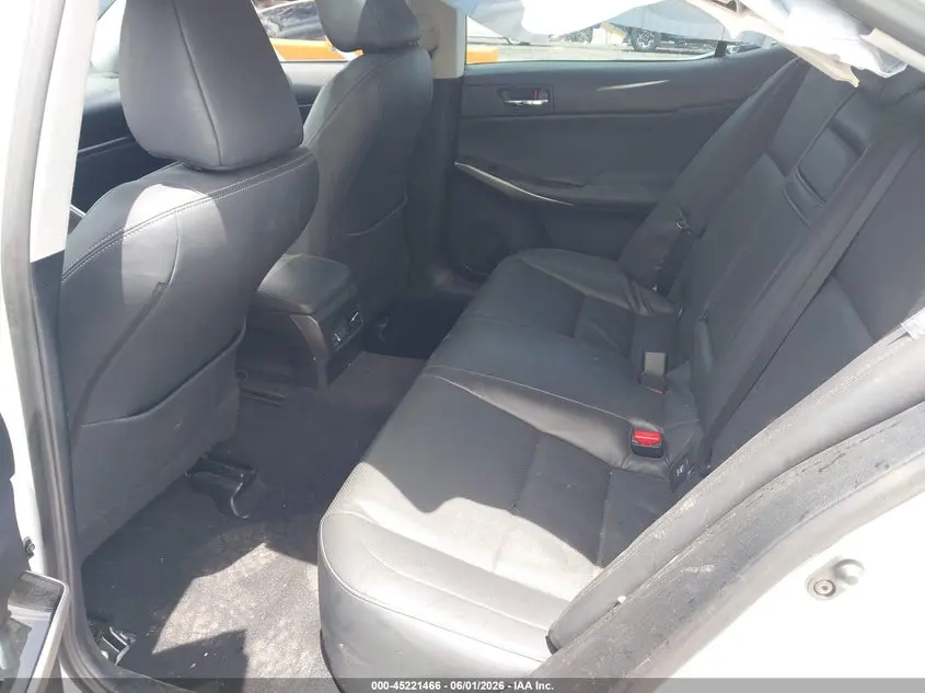 2016 LEXUS IS 300  