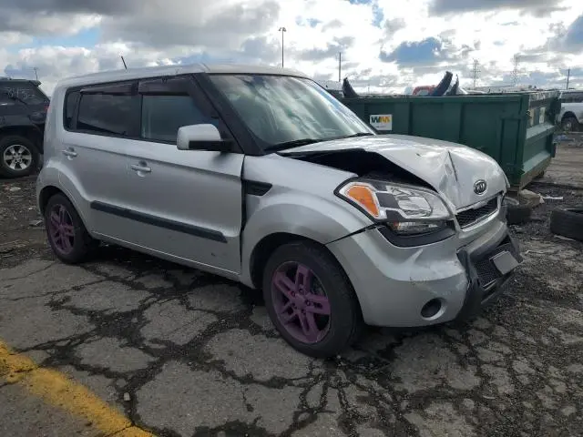2011 KIA SOUL +  