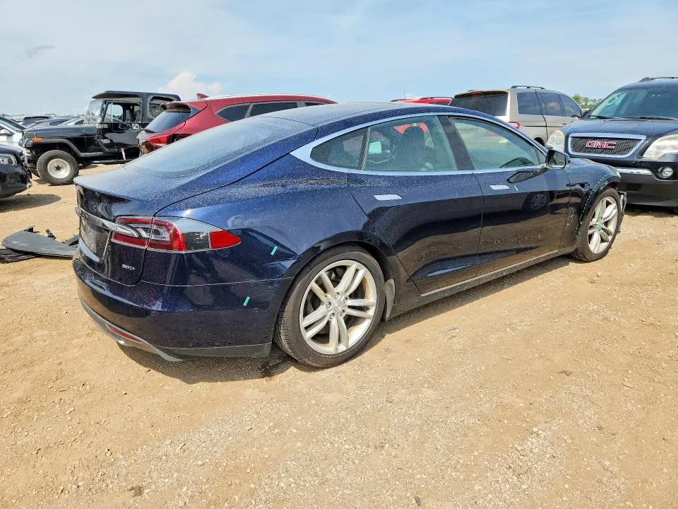 2015 TESLA MODEL S 85D  