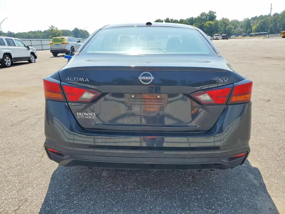 2023 NISSAN ALTIMA SV  