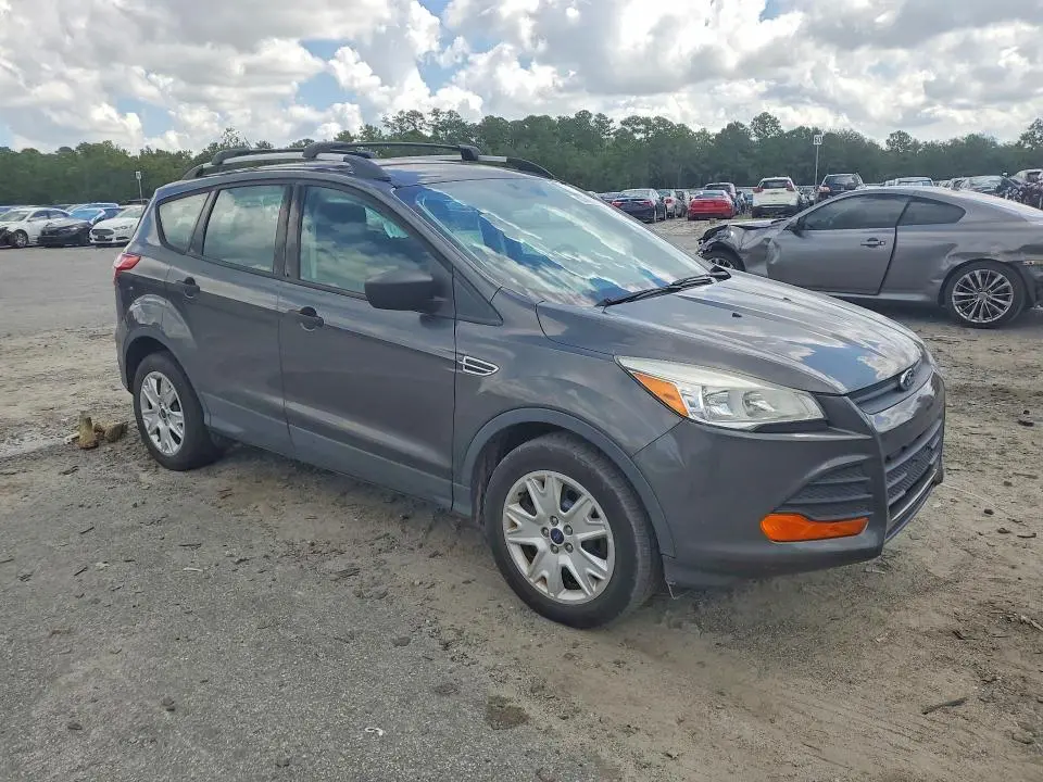 2016 FORD ESCAPE S  