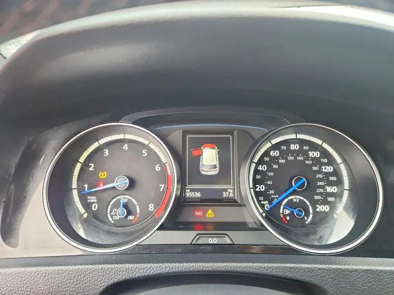 2016 VOLKSWAGEN GOLF R   