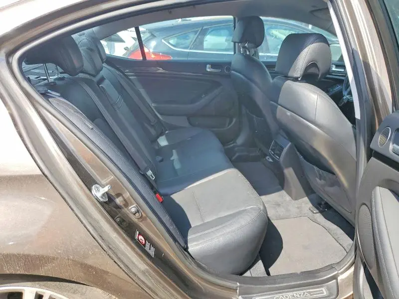 2015 KIA CADENZA   