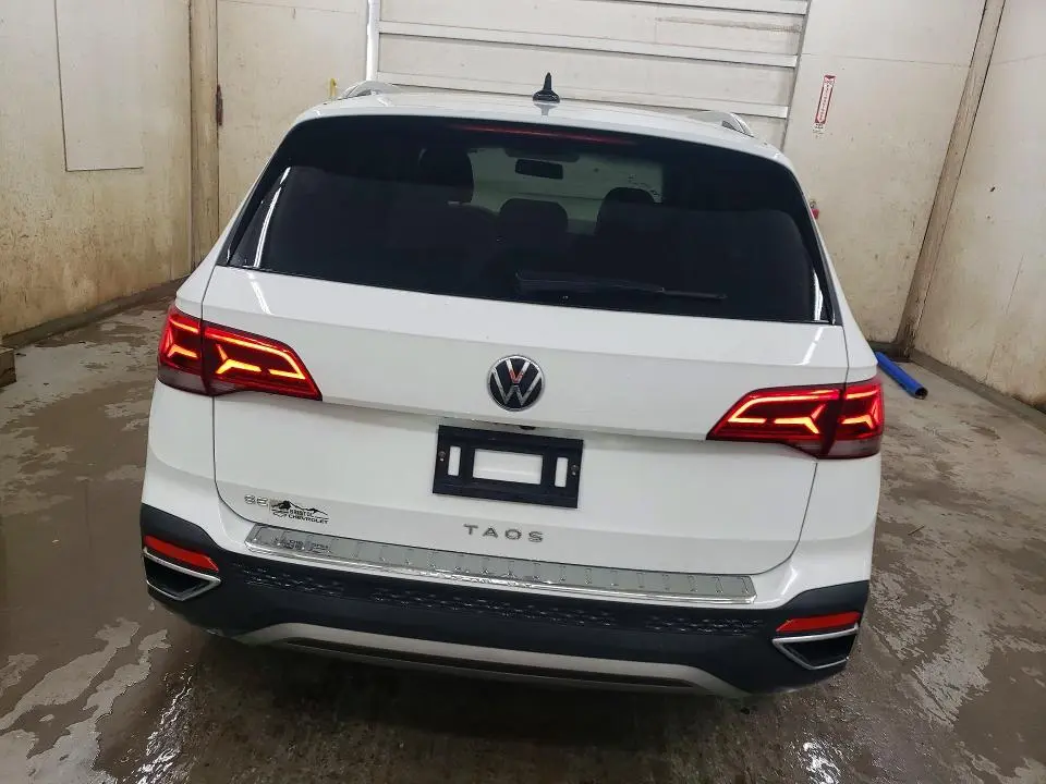 2022 VOLKSWAGEN TAOS SE  