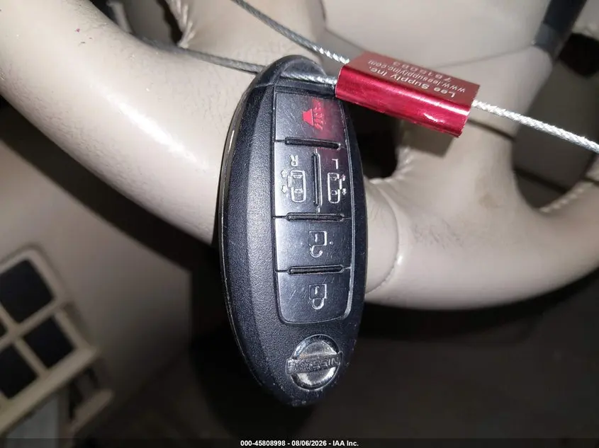 2013 NISSAN QUEST SV