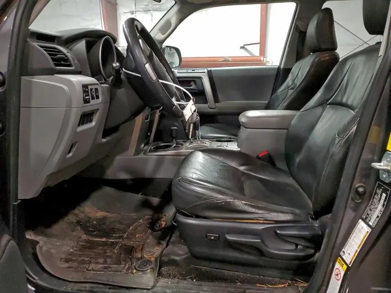 2010 TOYOTA 4RUNNER SR5  