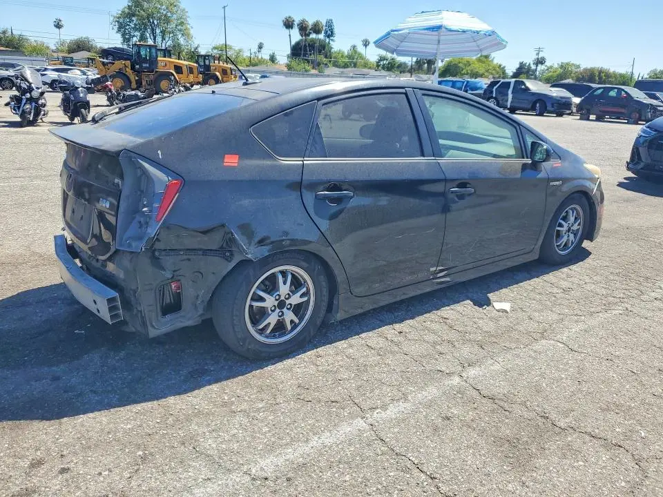 2010 TOYOTA PRIUS II  