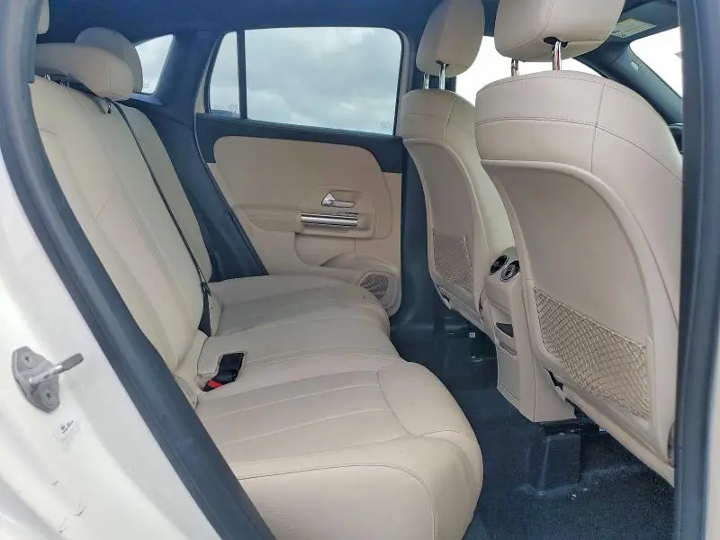 2021 MERCEDES-BENZ GLA 250  