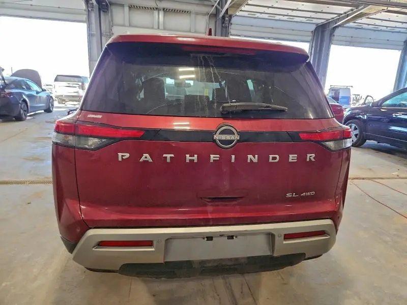 2022 NISSAN PATHFINDER SL  