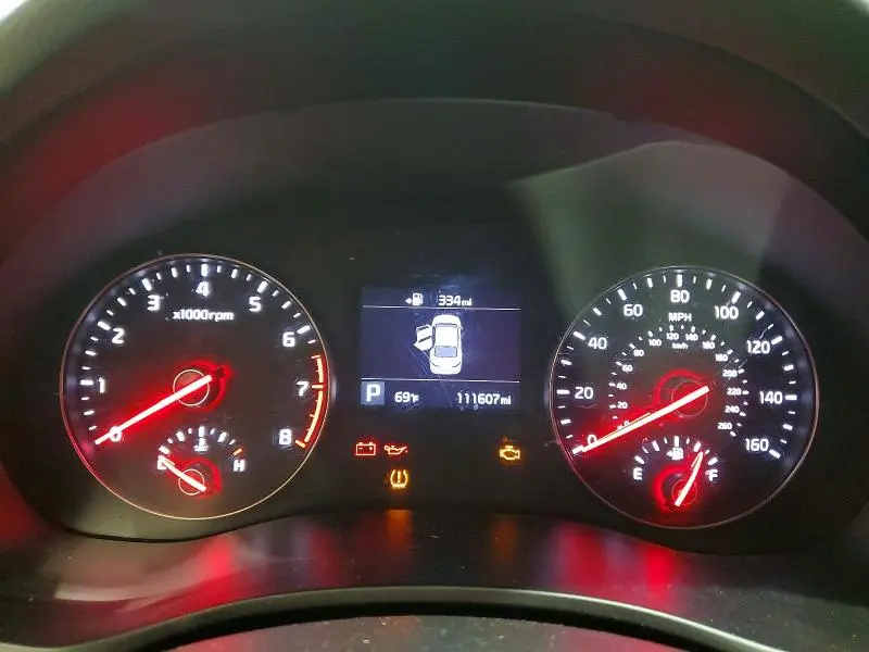 2017 KIA CADENZA PREMIUM  