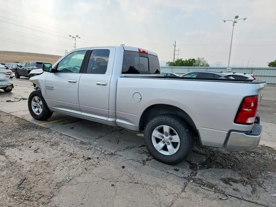 2016 RAM 1500 SLT  