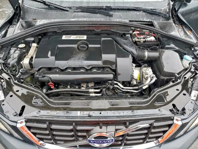 2013 VOLVO XC60 T6  