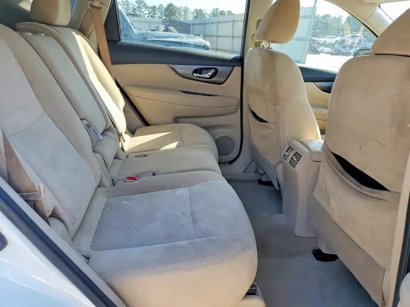 2015 NISSAN ROGUE SV  