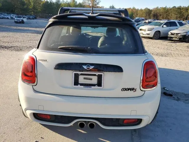 2018 MINI COOPER S  