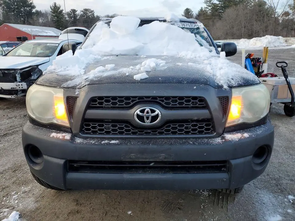2011 TOYOTA TACOMA   