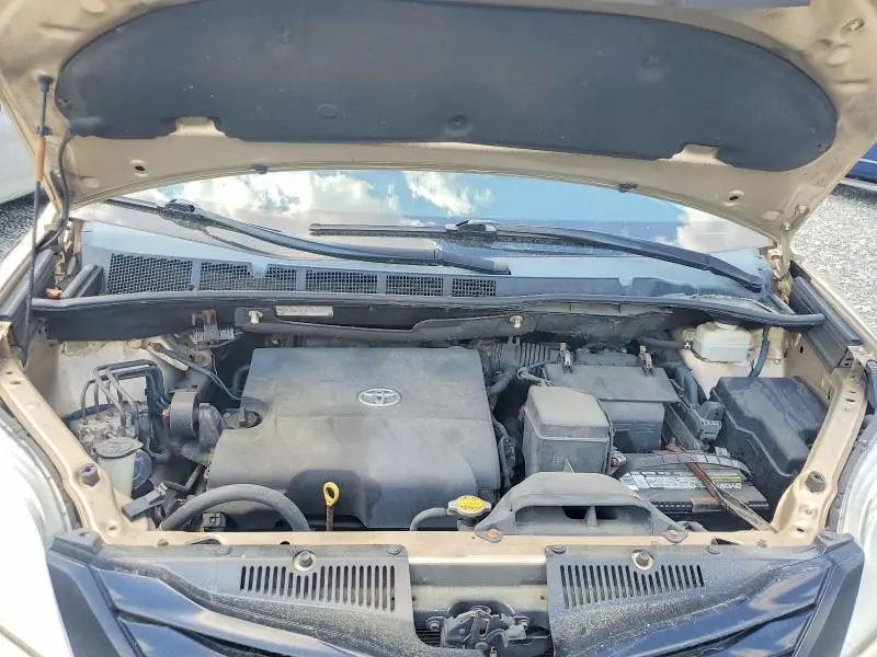2014 TOYOTA SIENNA L 7-PASSENGER  