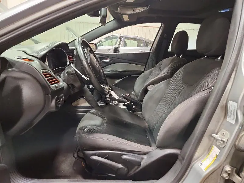 2015 DODGE DART SXT  